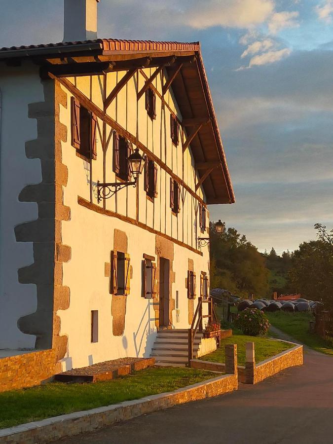 Saskarate Villa Asteasu Exteriör bild
