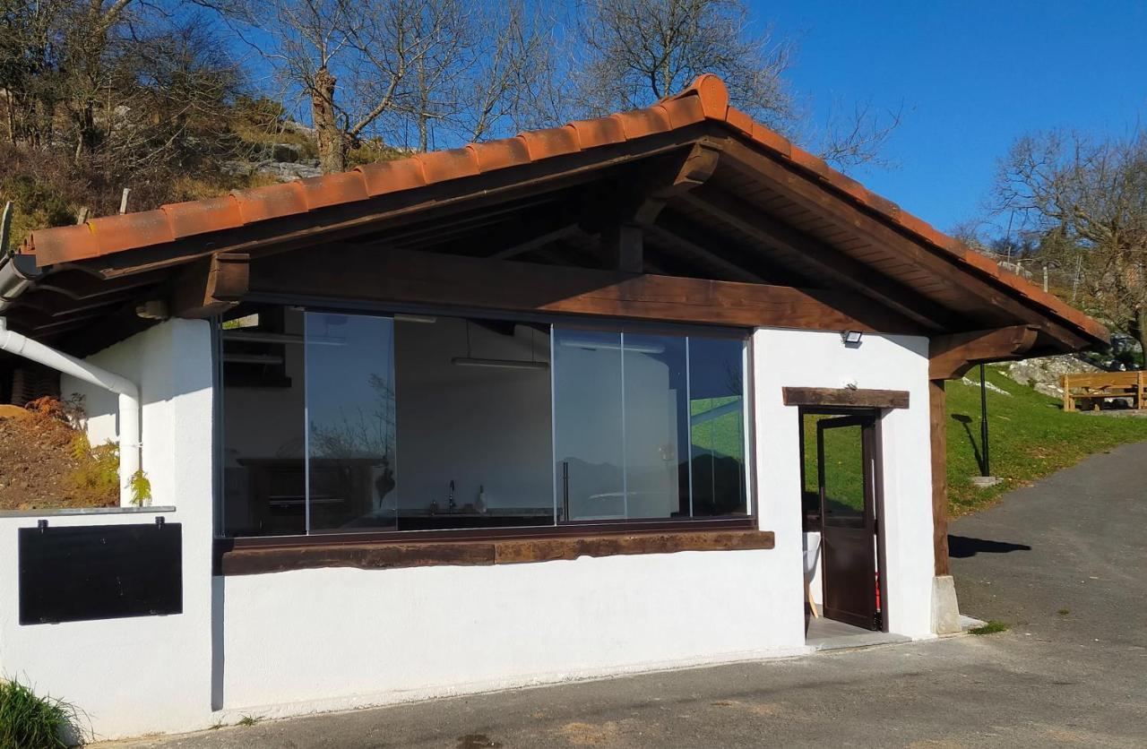 Saskarate Villa Asteasu Exteriör bild