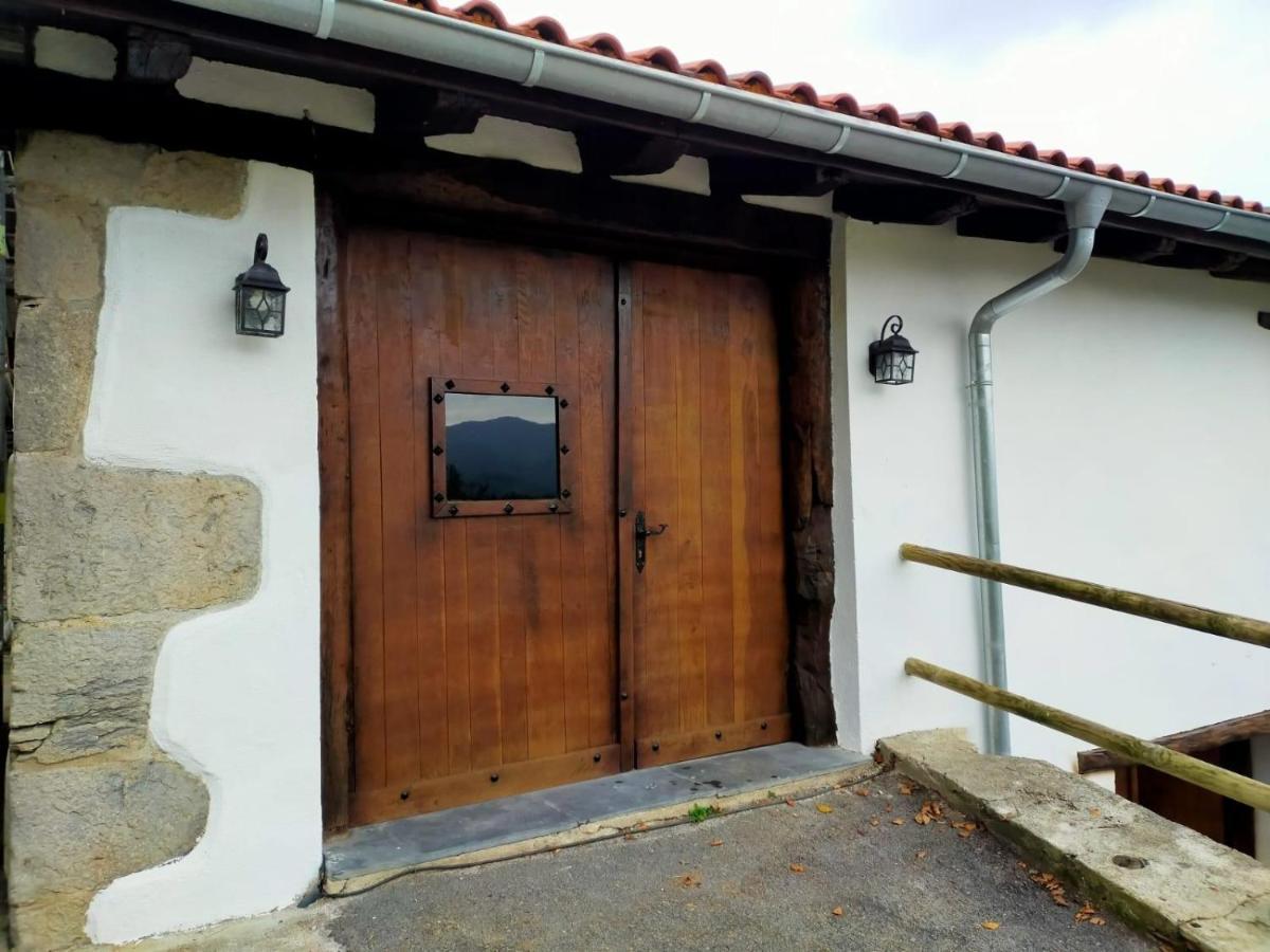 Saskarate Villa Asteasu Exteriör bild